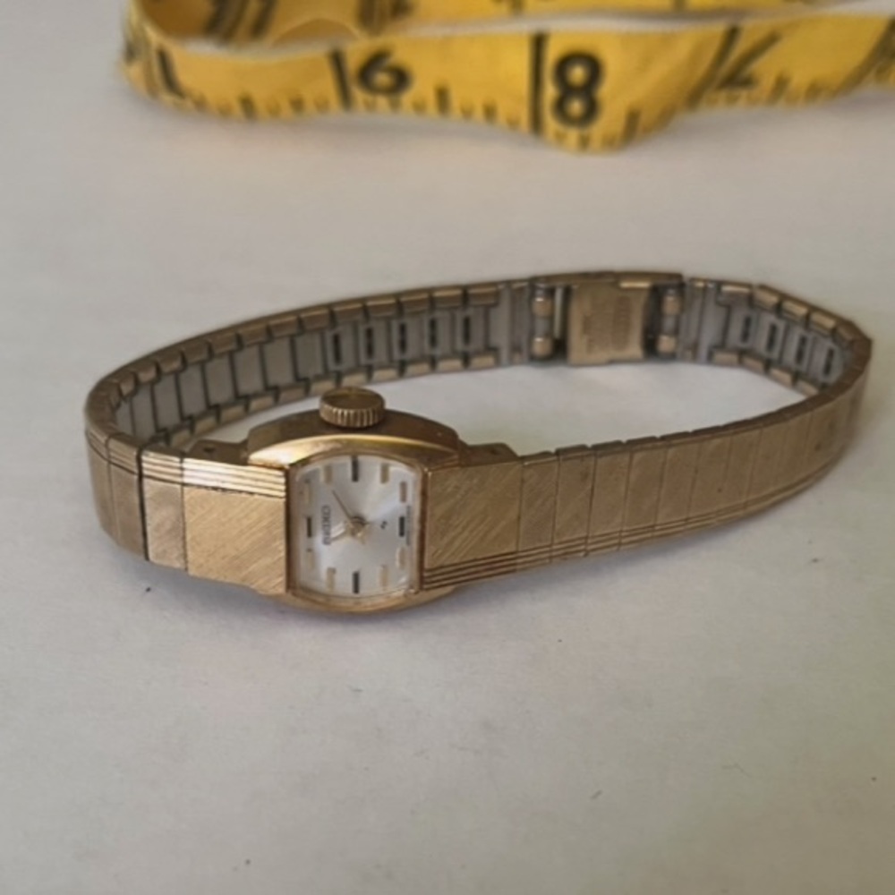 Vtg seiko gold-Toned Wearable Watch untested